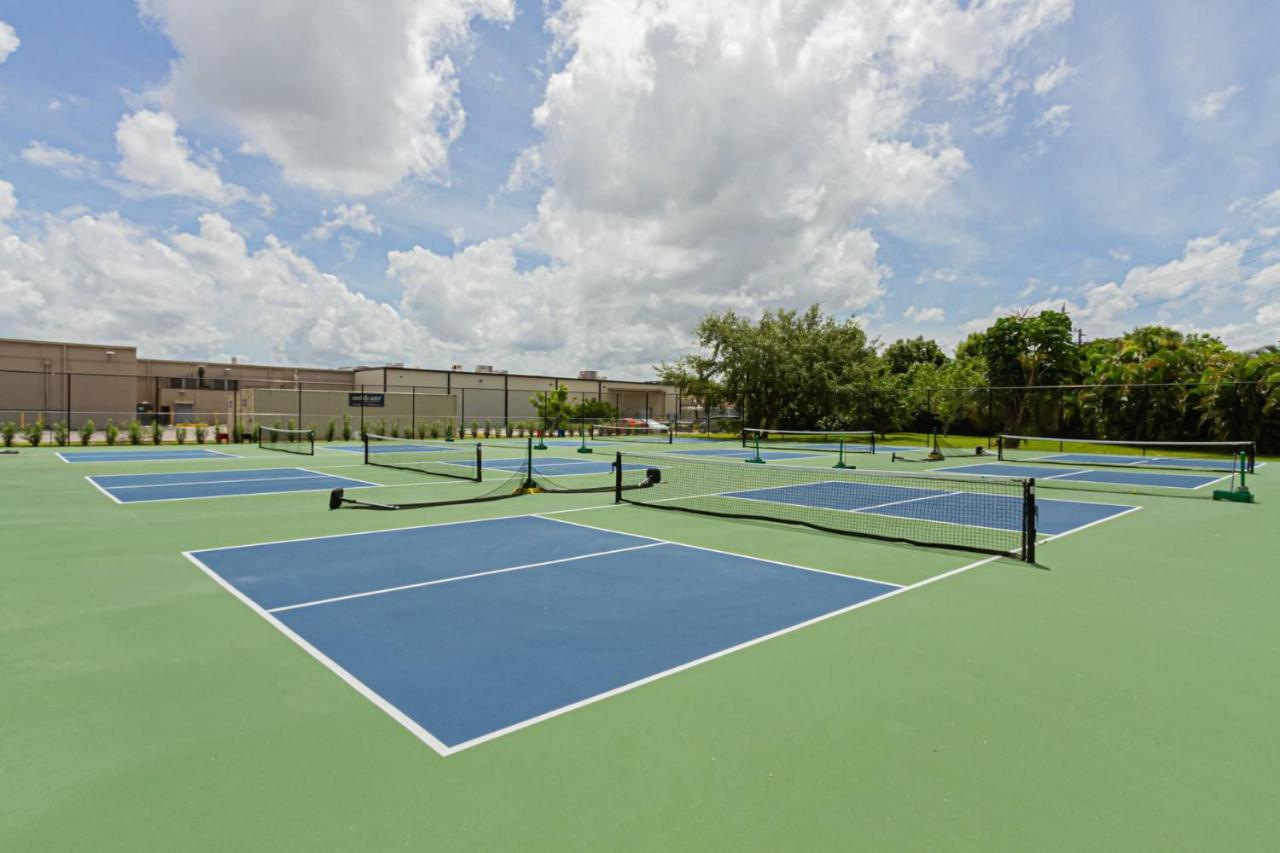 Park Shore Resort, 1St Floor, Bldg. B Naples Exterior photo